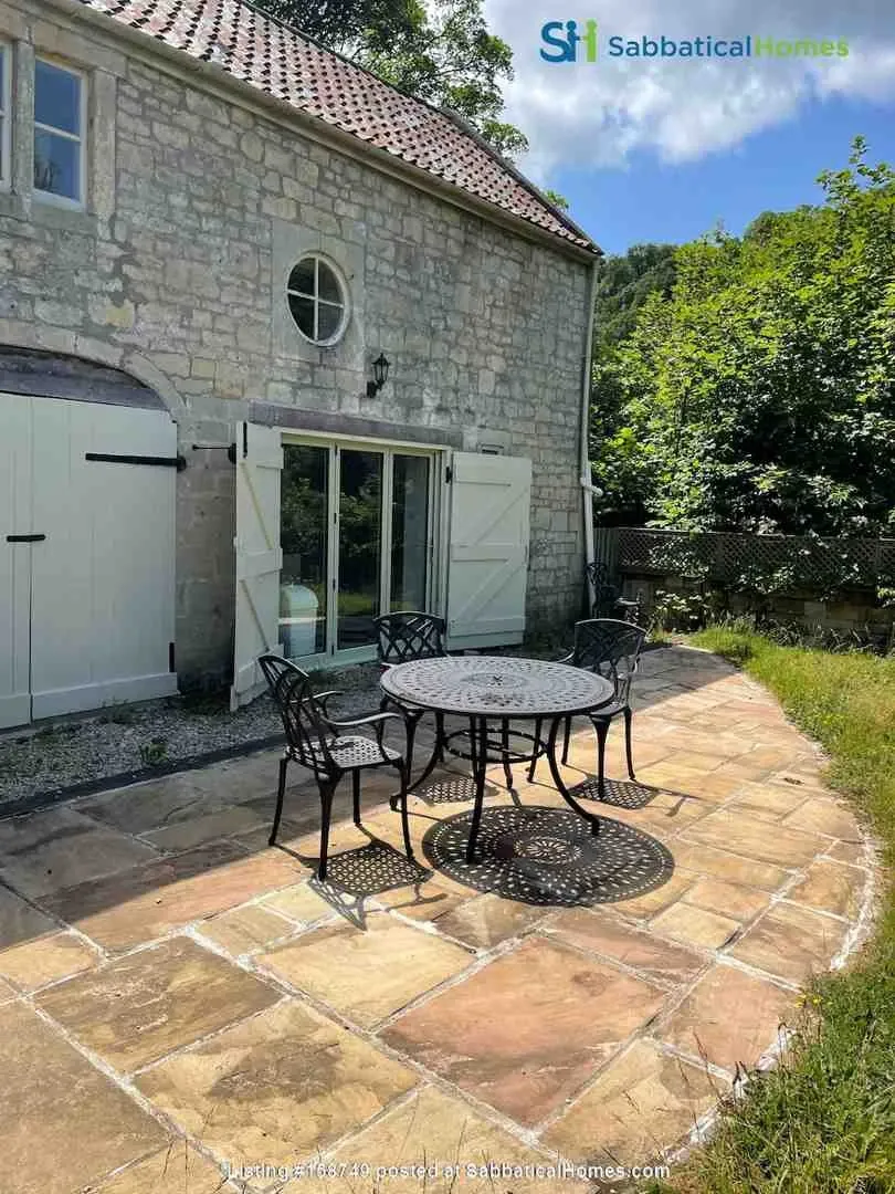 1 bedroom guest house for rent